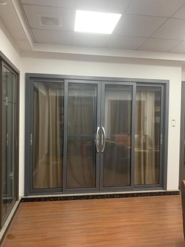 為暴風(fēng)雨而生的陽臺門